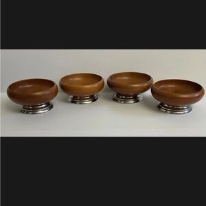 MCM Wood Bowls w/Metal Chrome Footed Base Set of 4
Hellerware 50s-60s Salad Bowl
